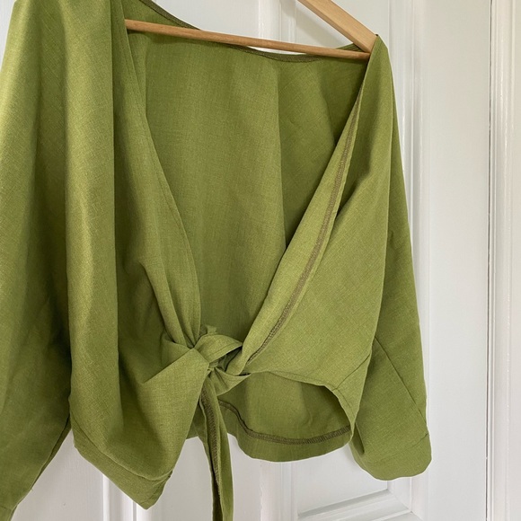 Olive green tie up blouse - Picture 3 of 6